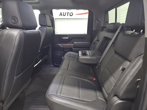 Used 2021 GMC Sierra 3500 Denali w/ Denali Ultimate Package image 18
