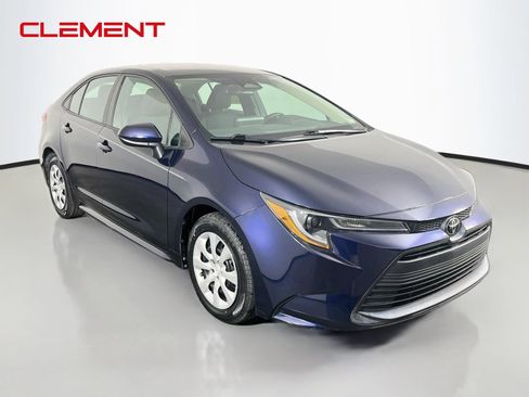 Used 2024 Toyota Corolla LE FWD image 4