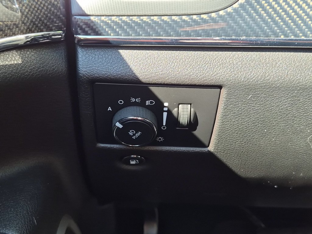 Used 2019 Jeep Grand Cherokee SRT AWD/4WD image 18