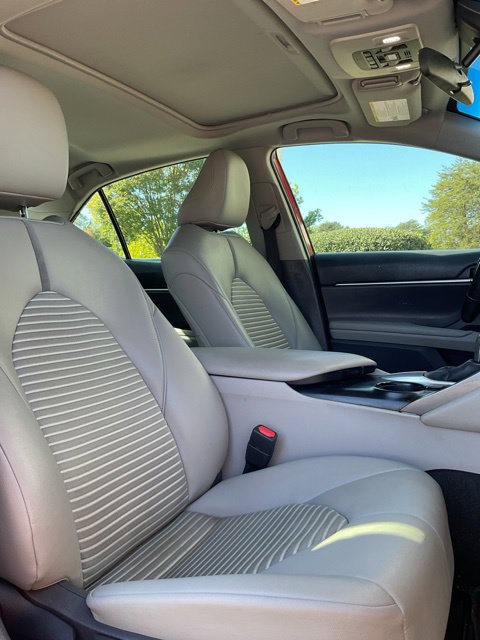 Used 2019 Toyota Camry SE FWD image 15