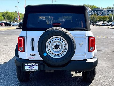 New 2026 Ford Bronco 4-Door AWD/4WD image 4