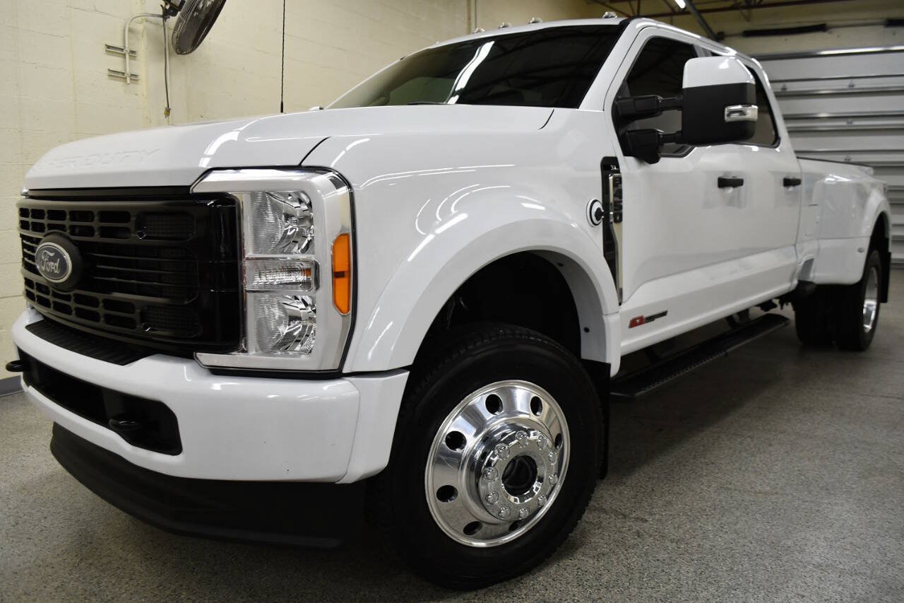 Used 2023 Ford F450 XL w/ 360-Degree Camera Package AWD/4WD image 1