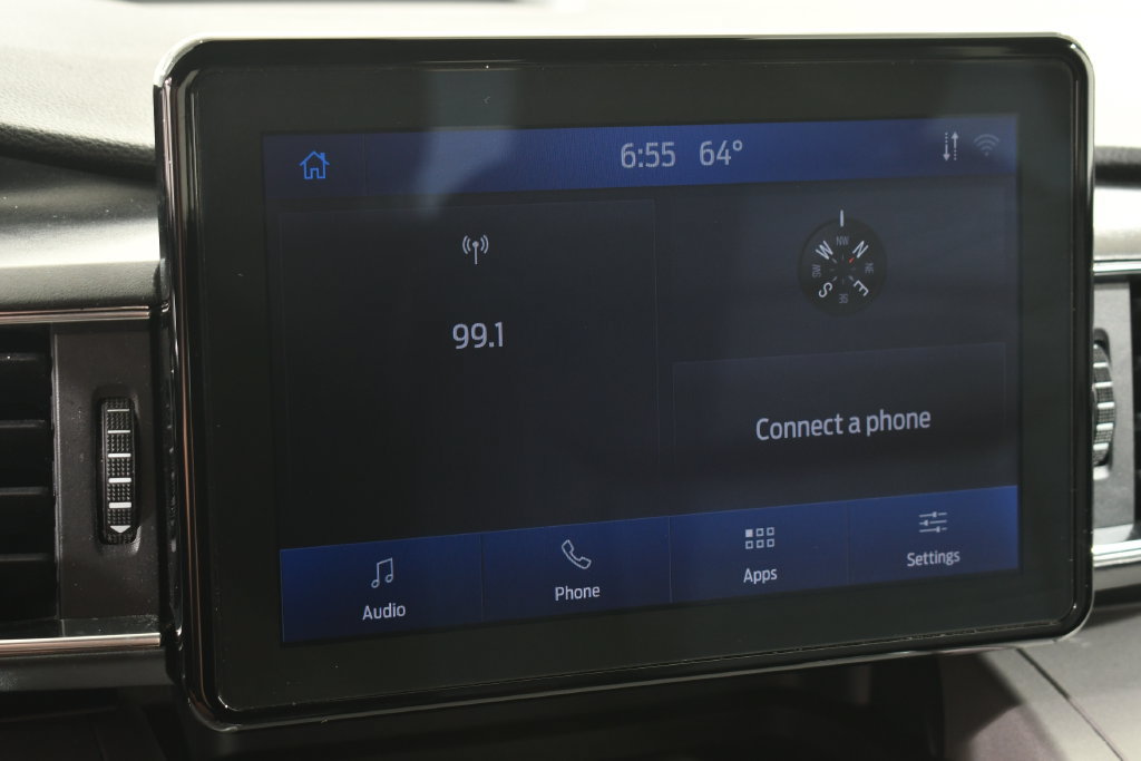 Used 2023 Ford Explorer XLT w/ Equipment Group 202A AWD/4WD image 29