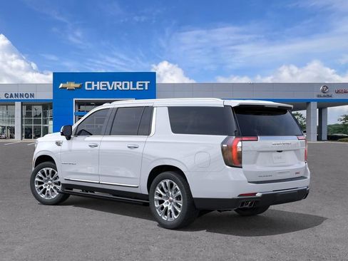 New 2026 GMC Yukon XL Denali w/ Denali Reserve Package image 3