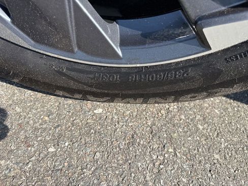 Used 2025 Nissan Rogue SV image 31