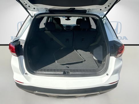 Used 2023 Chevrolet Equinox LT FWD image 26