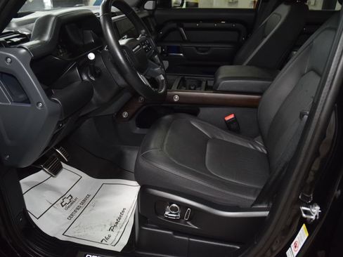 Used 2024 Land Rover Defender 130 X AWD/4WD image 41