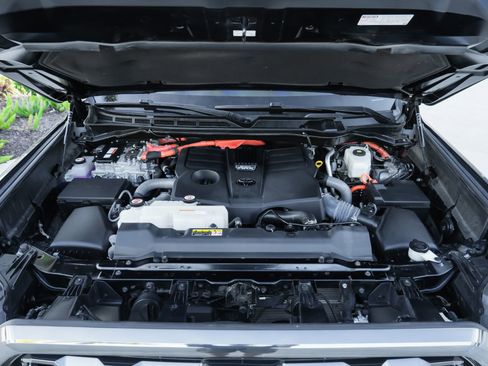 Used 2024 Toyota Tundra Platinum image 42