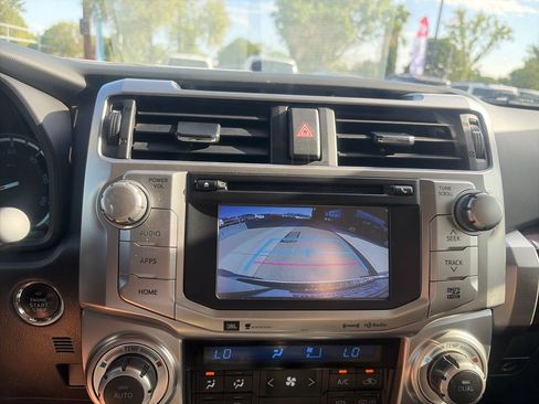 Used 2018 Toyota 4Runner Limited AWD/4WD image 50
