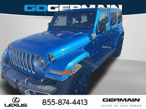 Used 2021 Jeep Wrangler Unlimited Sahara w/ Dual Top Group image 23