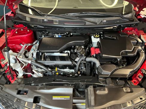 Used 2018 Nissan Rogue Sport SV AWD/4WD image 23