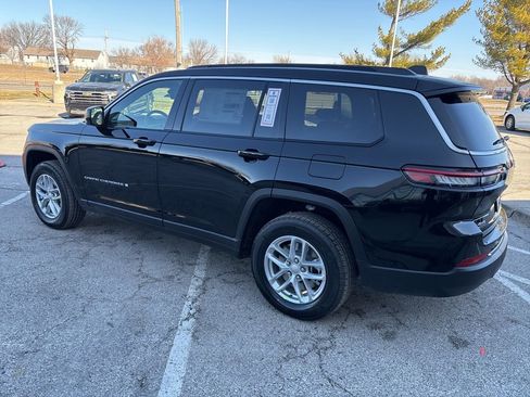 New 2026 Jeep Grand Cherokee L Laredo image 21