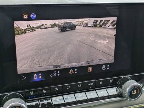 New 2025 Chevrolet Colorado ZR2 w/ Midnight Edition AWD/4WD image 23