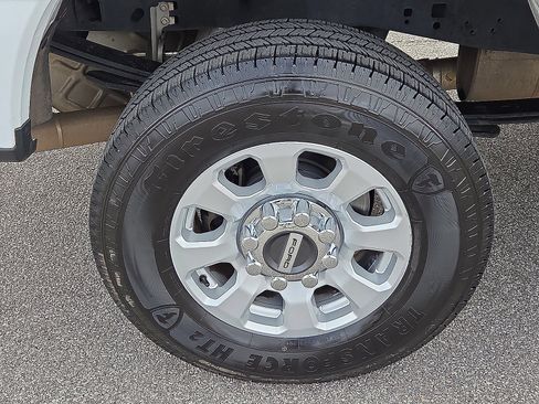 Certified 2024 Ford F250 XLT image 7
