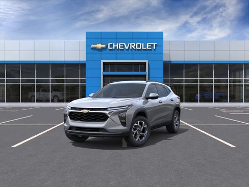 New 2026 Chevrolet Trax LT w/ Driver Confidence Package FWD image 8