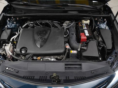 Used 2018 Toyota Camry XSE image 28