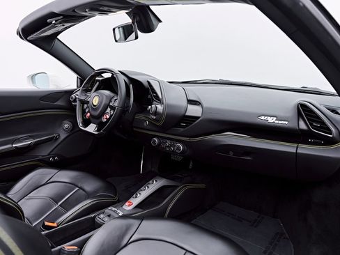 Used 2019 Ferrari 488 Spider RWD image 55