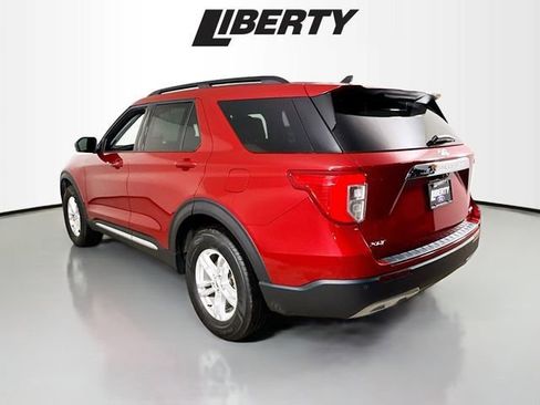 Certified 2022 Ford Explorer XLT w/ Equipment Group 202A image 5