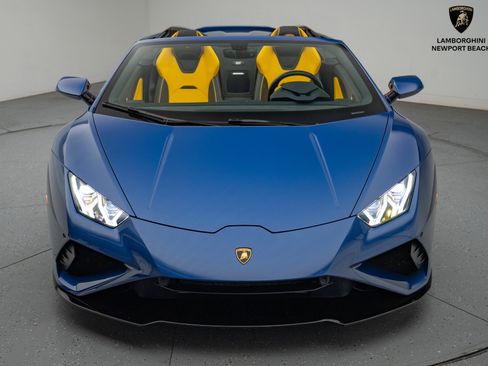 Used 2023 Lamborghini Huracan EVO image 7