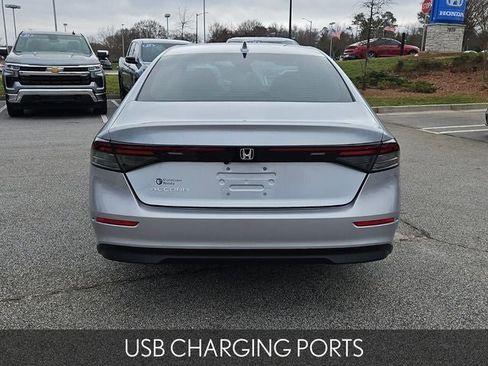 Certified 2025 Honda Accord LX image 5