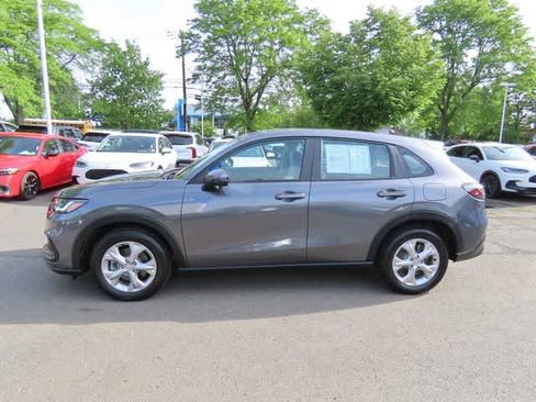 Used 2023 Honda HR-V LX image 3