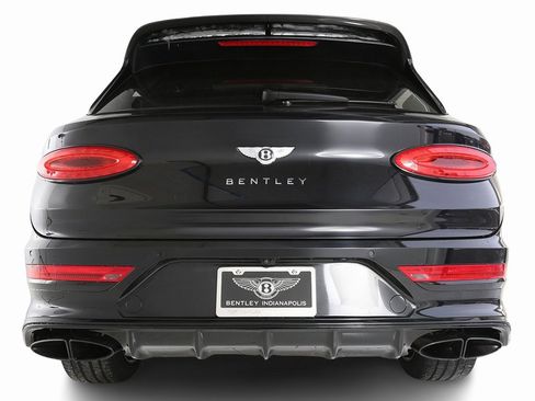 Certified 2022 Bentley Bentayga image 12