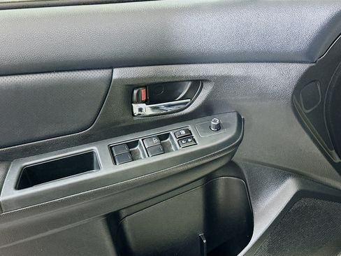 Used 2014 Subaru Crosstrek 2.0i Limited image 15