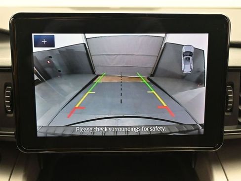 Used 2022 Ford Explorer XLT w/ Class IV Trailer Tow Package image 20