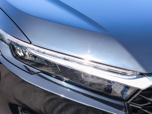 Used 2025 Honda CR-V EX-L image 6