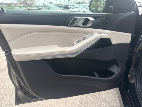 Used 2023 BMW X7 xDrive40i w/ M Sport Package image 13