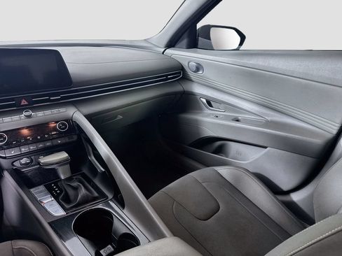 Certified 2023 Hyundai Elantra SEL w/ Convenience Package FWD image 24