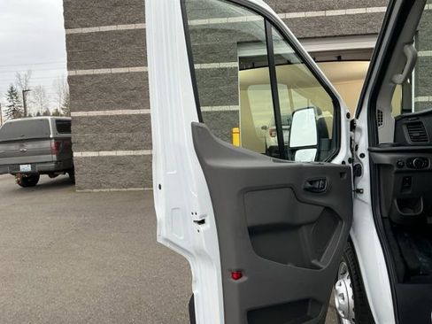 New 2026 Ford Transit 250 148 Medium Roof Extended AWD image 15