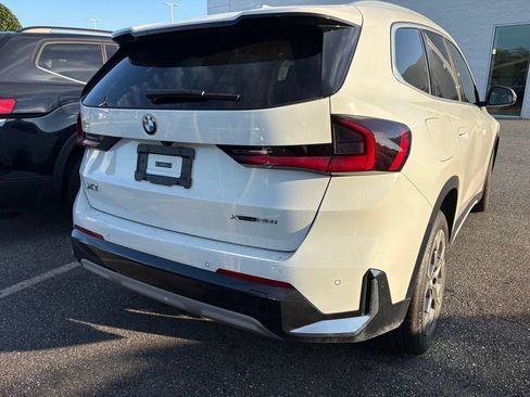 Used 2023 BMW X1 xDrive28i w/ Convenience Package AWD/4WD image 5