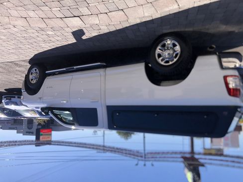 Used 2021 RAM 2500 Big Horn image 5