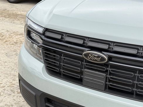 Used 2024 Ford Maverick Lariat w/ Black Appearance Package image 4