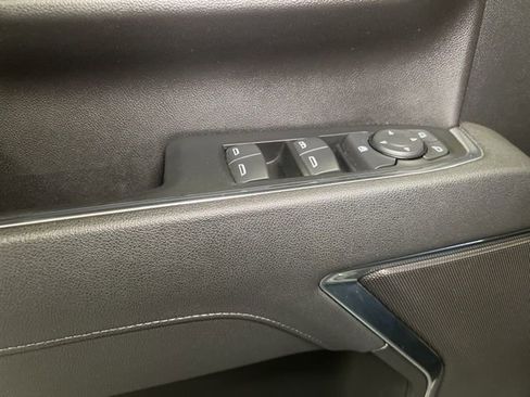 Used 2025 Chevrolet Silverado 2500 LT w/ Convenience Package image 53