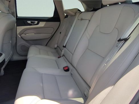 New 2026 Volvo XC60 B5 Ultra w/ Protection Package Premier image 9