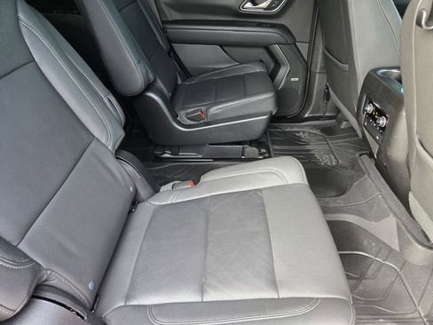 Used 2024 Chevrolet Tahoe Z71 w/ Luxury Package image 35