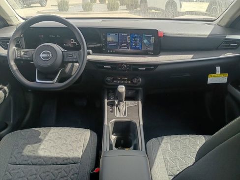 New 2026 Nissan Kicks SV image 7