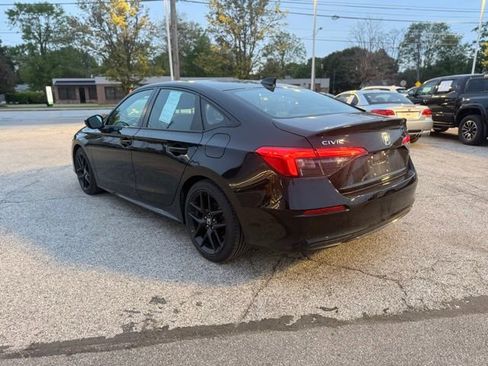 Used 2024 Honda Civic Sport image 4