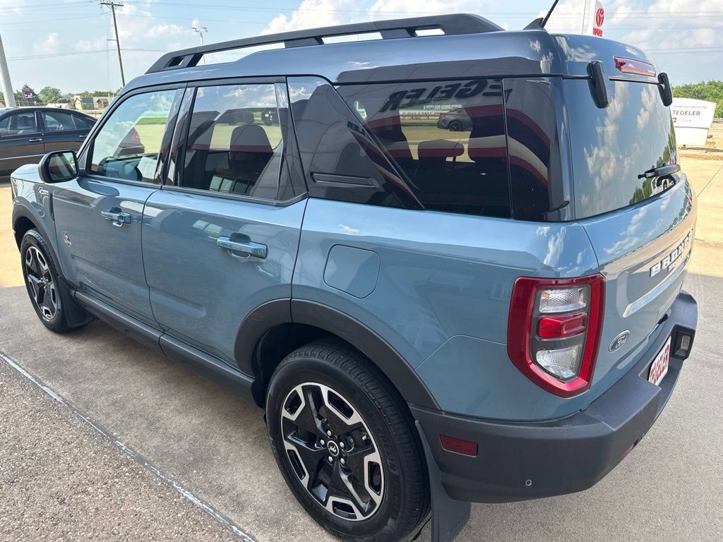 Used 2023 Ford Bronco Sport Outer Banks w/ Tech Package AWD/4WD image 5