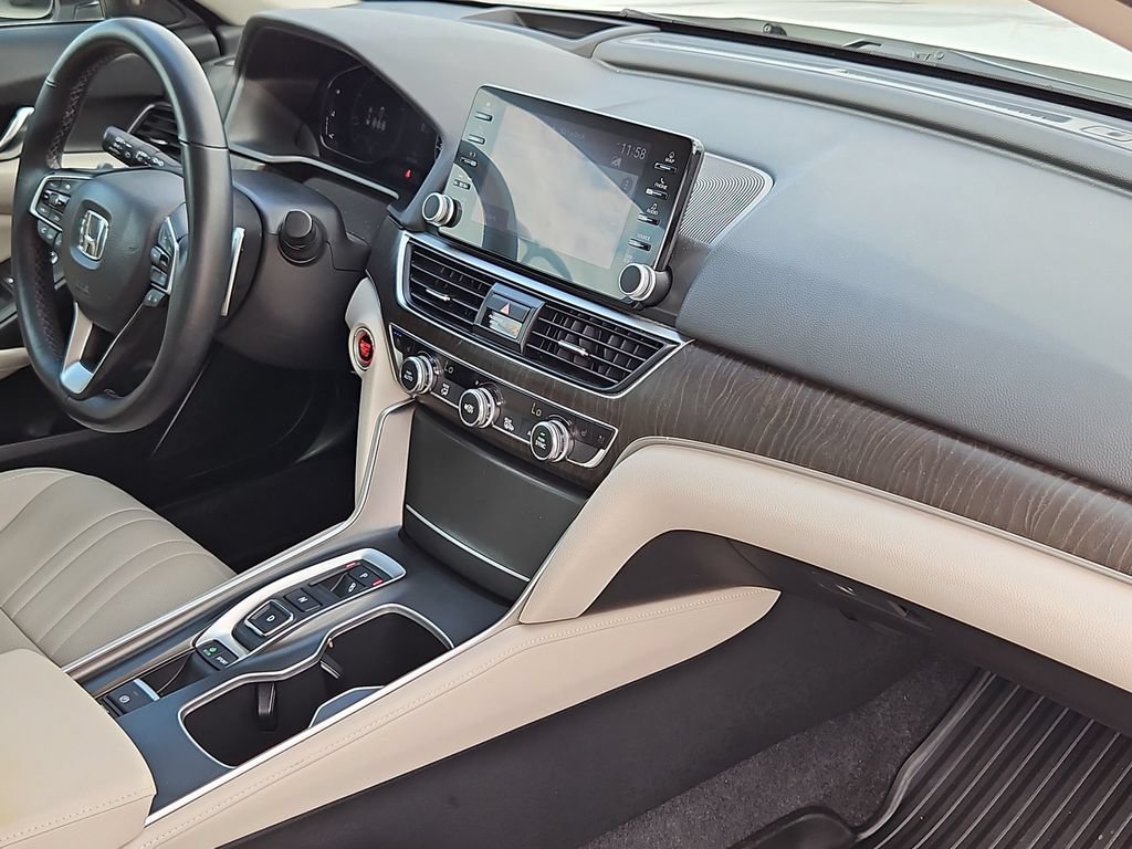 Used 2022 Honda Accord Touring image 27
