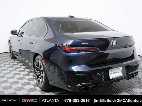 Used 2023 BMW 760i xDrive AWD/4WD image 27