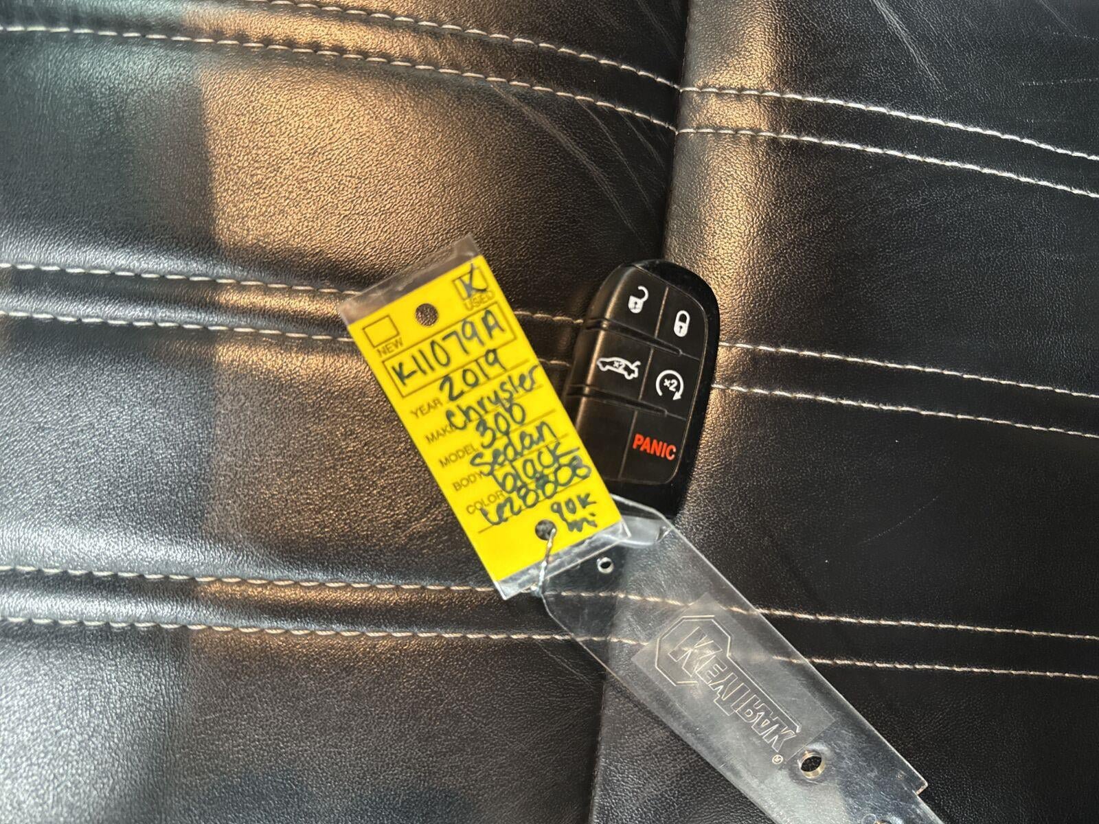 Used 2019 Chrysler 300 S RWD image 10