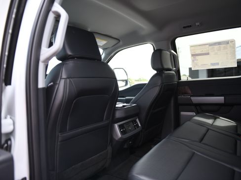 New 2026 Ford F250 Lariat w/ Lariat Premium Package AWD/4WD image 12