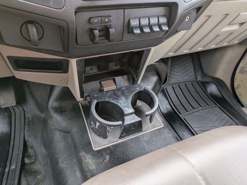 Used 2009 Ford F350 XL image 24