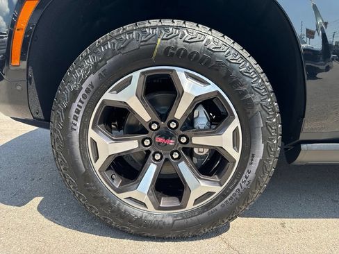 New 2026 GMC Yukon XL AT4 Ultimate AWD/4WD image 37