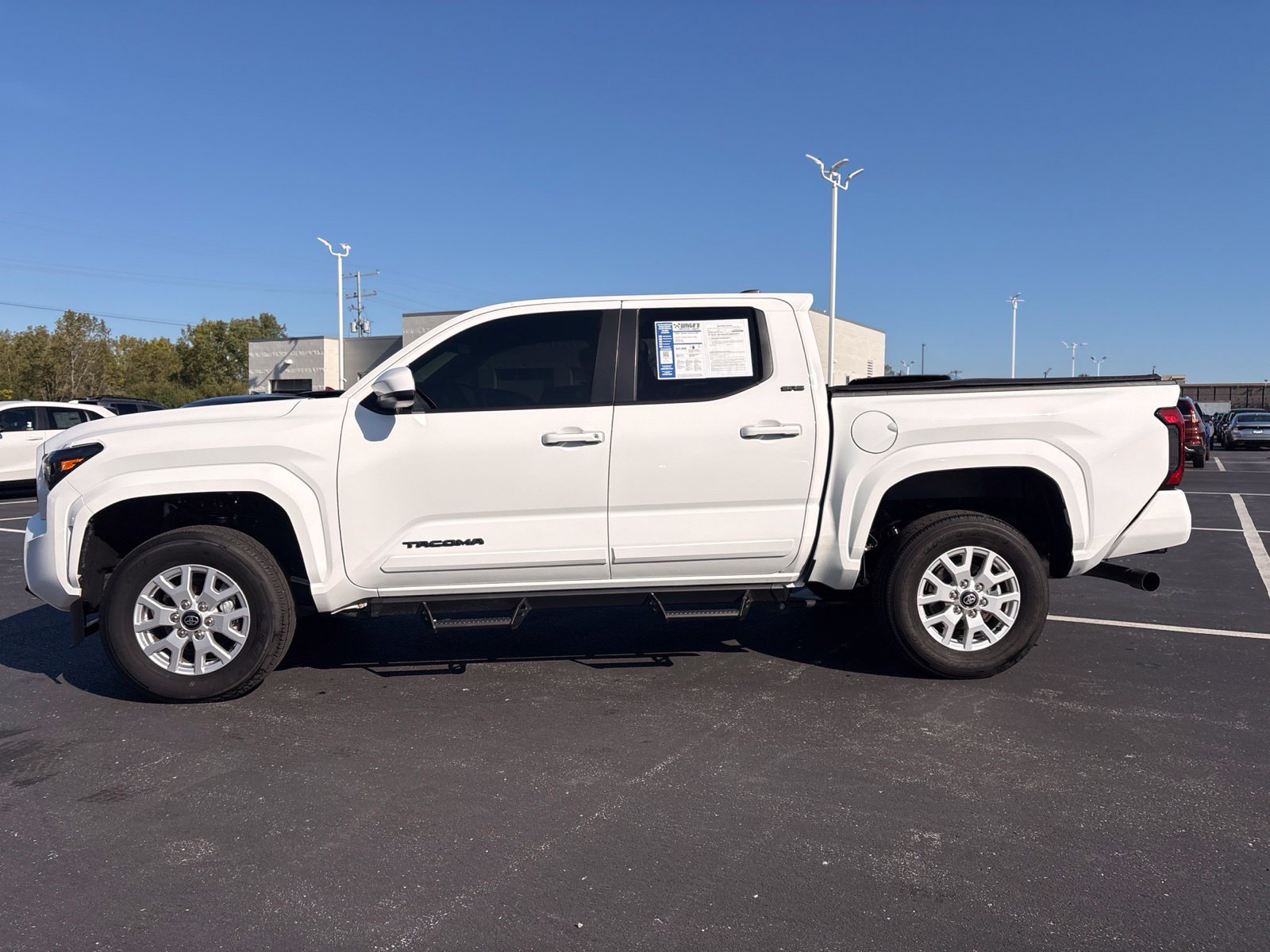 Used 2025 Toyota Tacoma SR5 AWD/4WD image 3