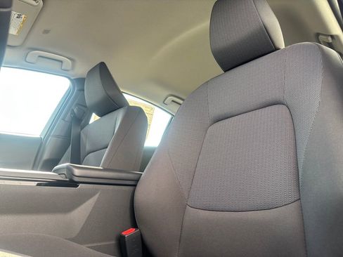 New 2026 Toyota Prius LE image 9