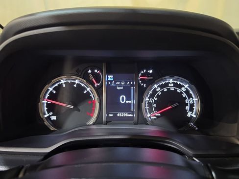 Used 2022 Toyota 4Runner TRD Pro AWD/4WD image 10